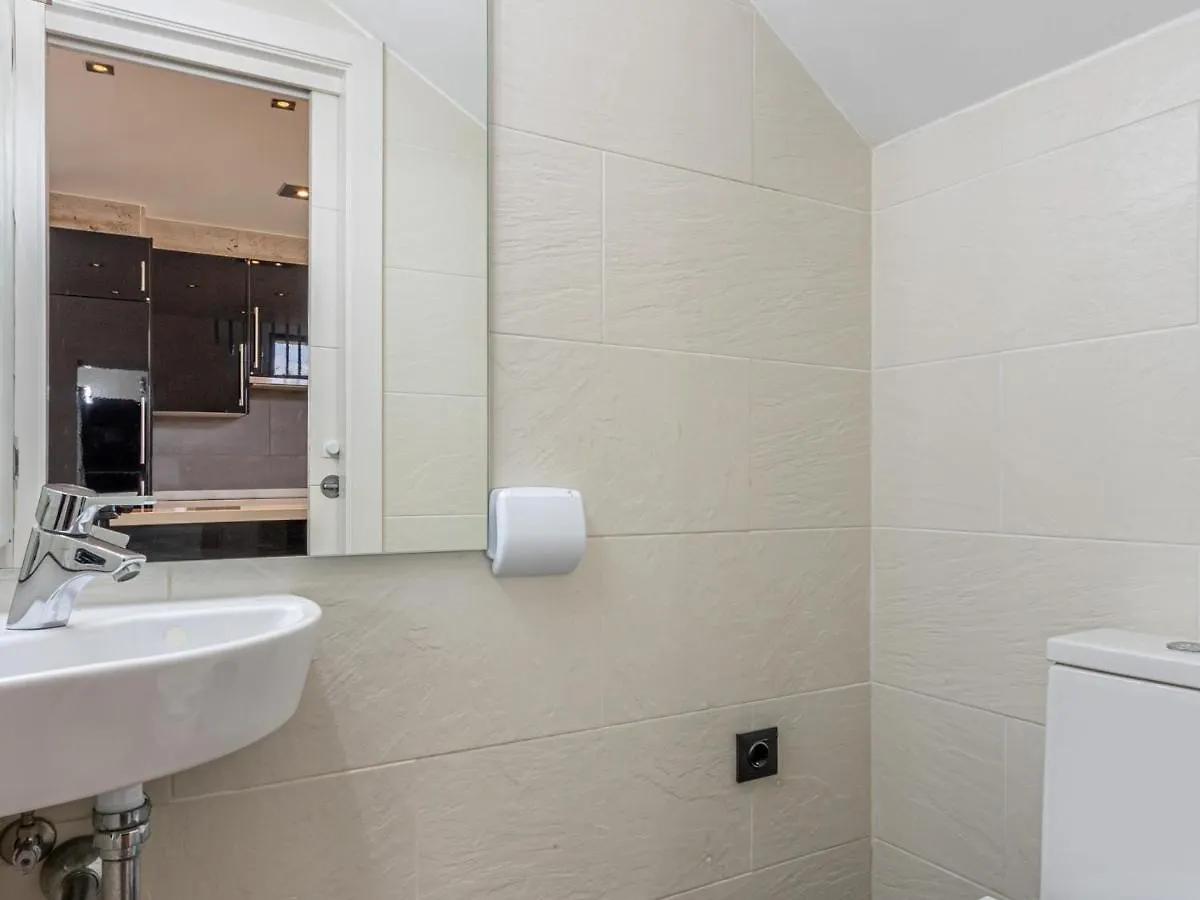 Holiday home Casa Moderna Con Piscina, Wi-Fi, Aa, Barbacoa Y Parking En Sant Pere Pescador - Es-89-73 Villa