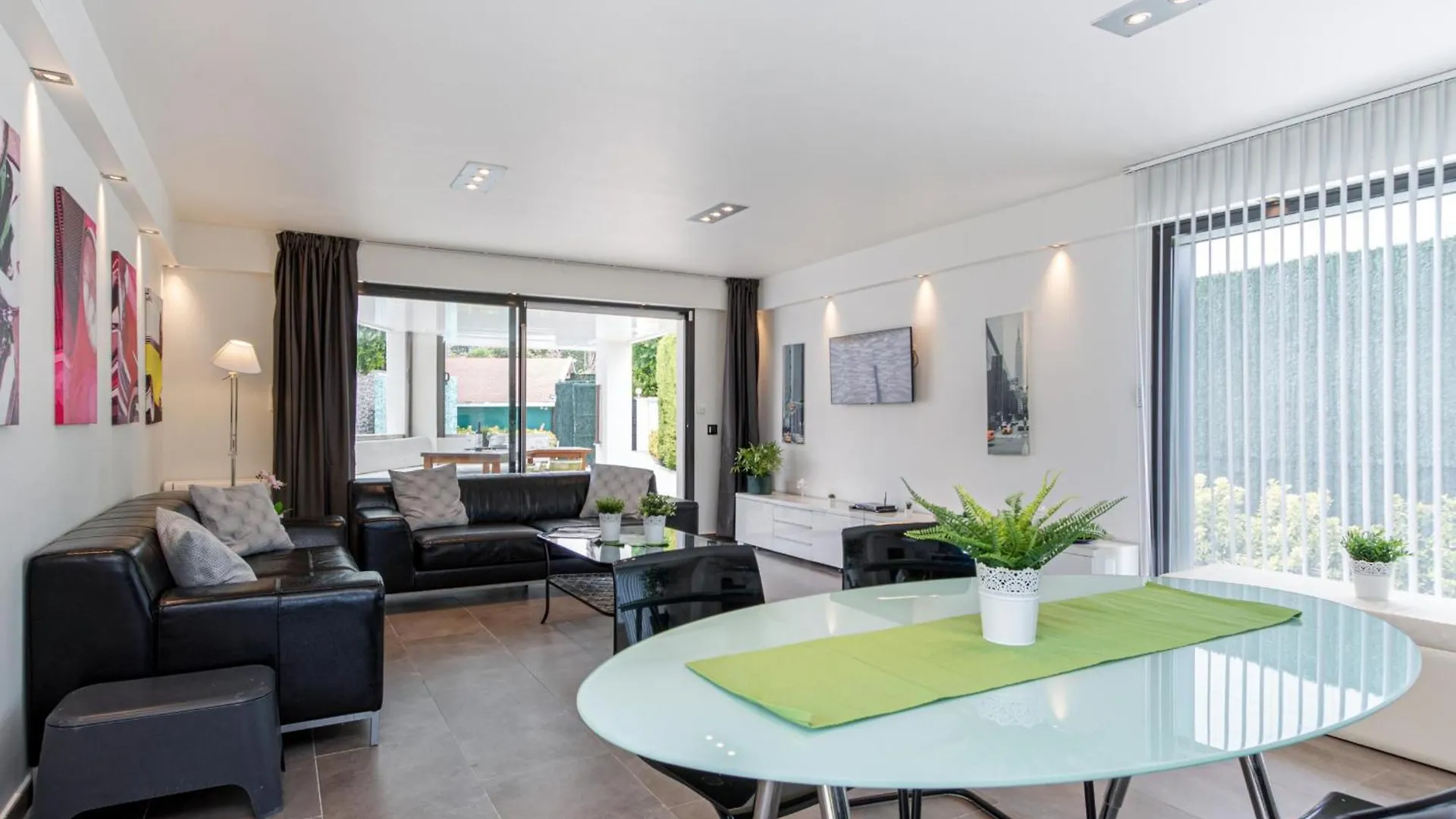 Holiday home Casa Moderna Con Piscina, Wi-Fi, Aa, Barbacoa Y Parking En Sant Pere Pescador - Es-89-73 Villa